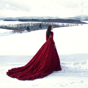 女孩子光溜溜在家里好吗
